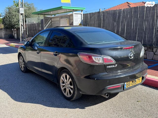 מאזדה 3