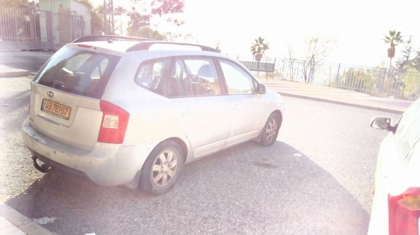 מודעת רכב קיה קארנס