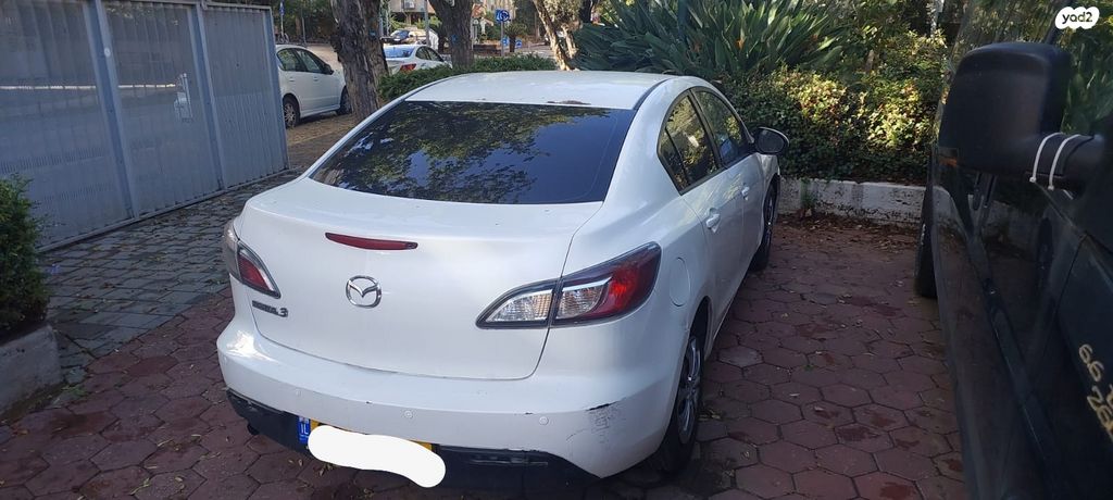 מודעת רכב מאזדה 3