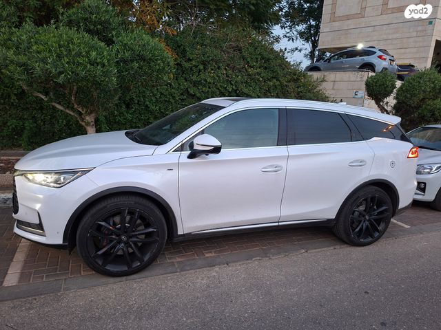 בי.ווי.די טאנג