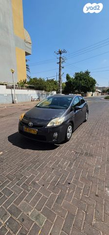 מודעת רכב טויוטה פריוס