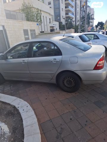 טויוטה קורולה