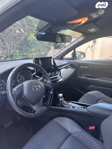 טויוטה C-HR