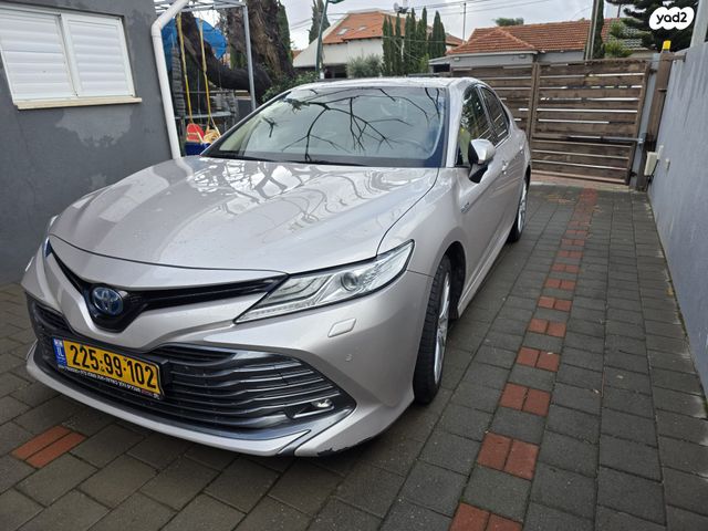 מודעת רכב טויוטה קאמרי