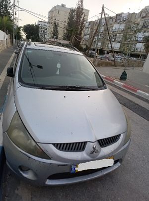 מודעת רכב מיצובישי גרנדיס
