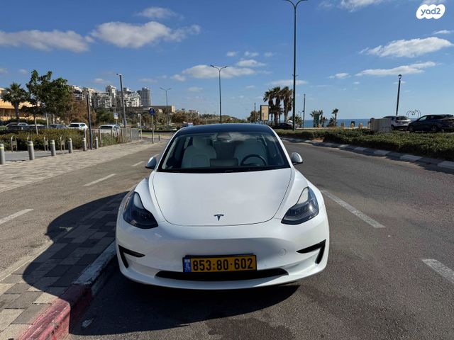 טסלה מודל 3