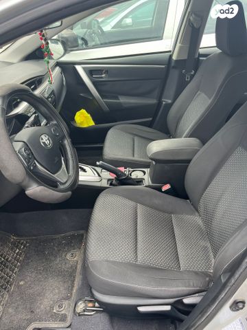 טויוטה קורולה