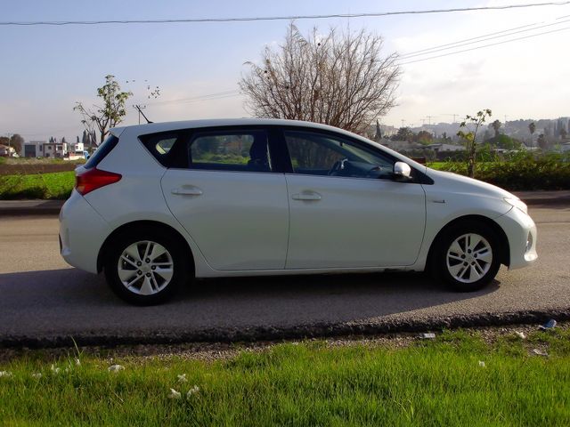 טויוטה אוריס