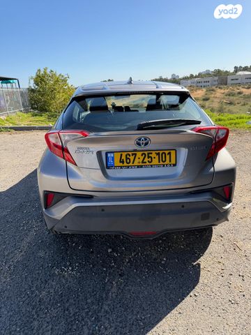 טויוטה C-HR