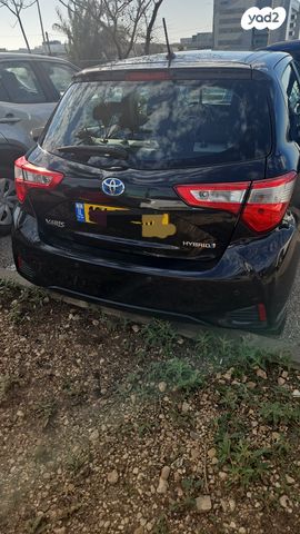 טויוטה יאריס