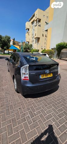 טויוטה פריוס