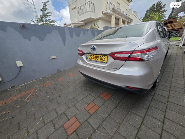 טויוטה קאמרי