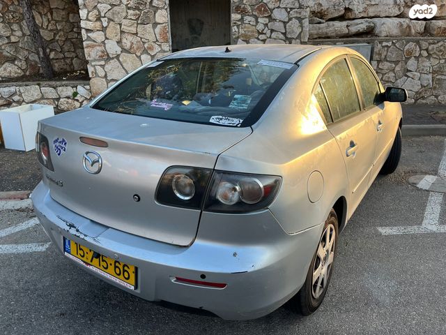 מודעת רכב מאזדה 3