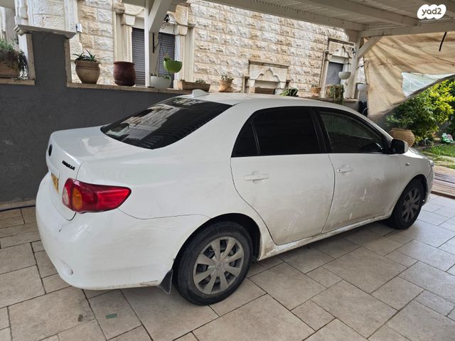 טויוטה קורולה