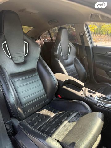 אופל אינסיגניה