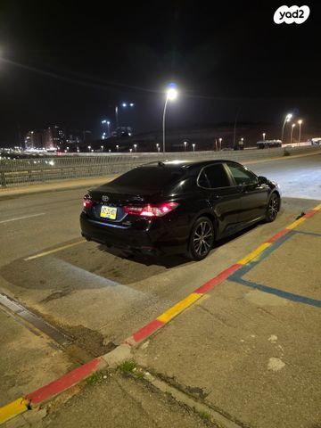 טויוטה קאמרי