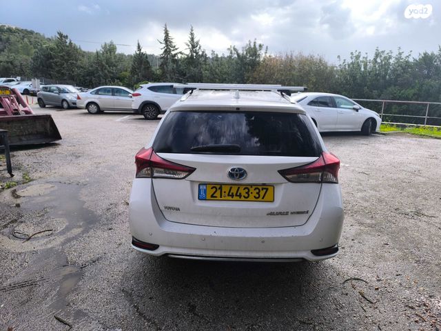 מודעת רכב טויוטה אוריס