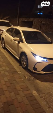 מודעת רכב טויוטה קורולה