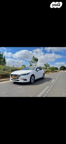 מודעת רכב מאזדה 3