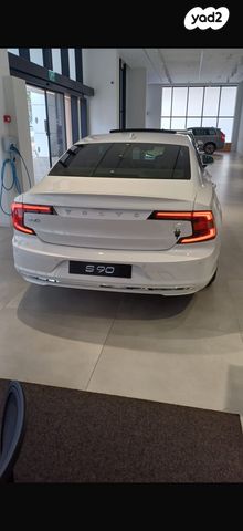 וולוו S90