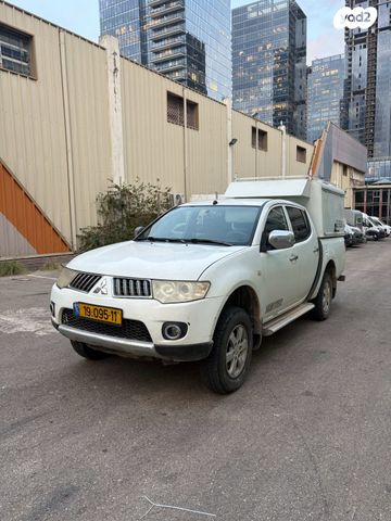 מודעת רכב מיצובישי טרייטון / L200