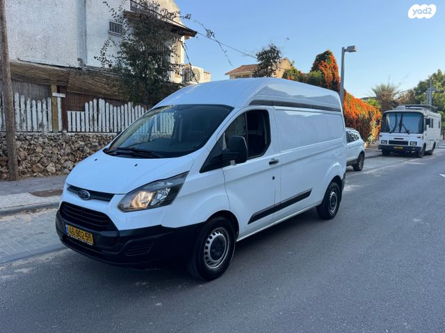 פורד טרנזיט קוסטום