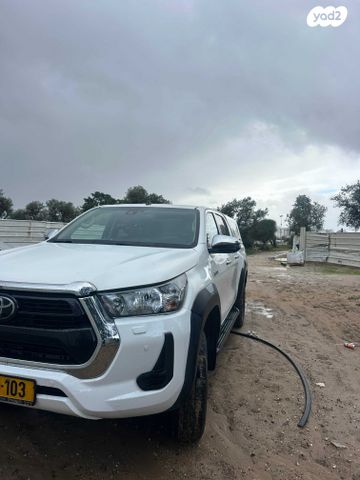 טויוטה היילקס