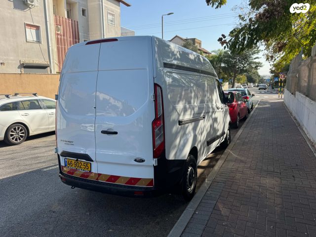 פורד טרנזיט קוסטום