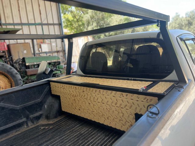 מודעת רכב מיצובישי טרייטון / L200