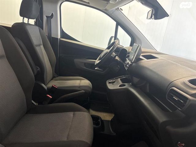 טויוטה פרואייס סיטי