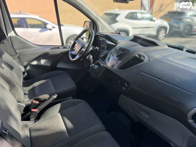 פורד טרנזיט קוסטום