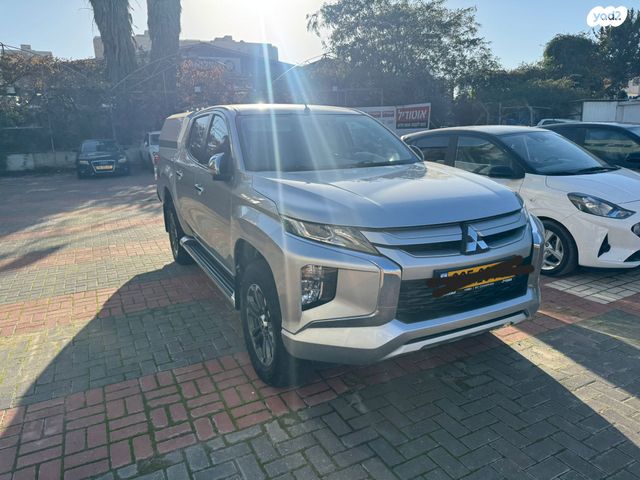 מודעת רכב מיצובישי טרייטון / L200