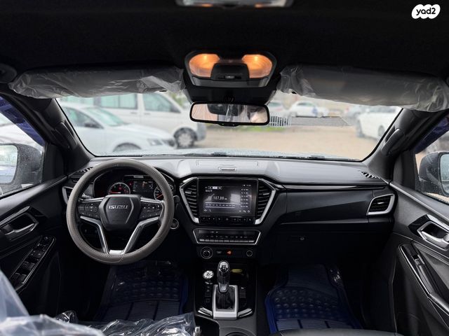 איסוזו די-מקס