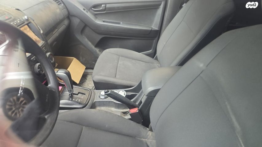 איסוזו די-מקס