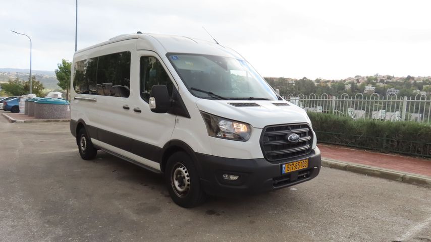 מודעת רכב פורד טרנזיט