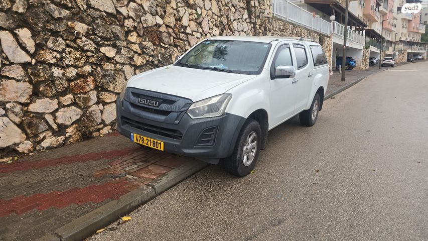 איסוזו די-מקס