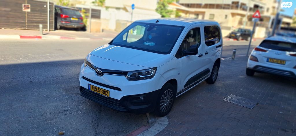 טויוטה פרואייס סיטי