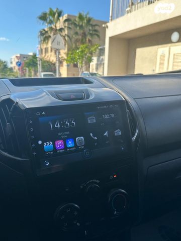 איסוזו די-מקס