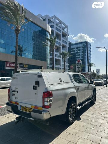 מיצובישי טרייטון / L200