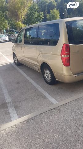 יונדאי H-1 / i800