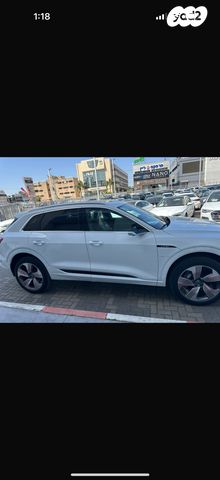 מודעת רכב אאודי E-tron