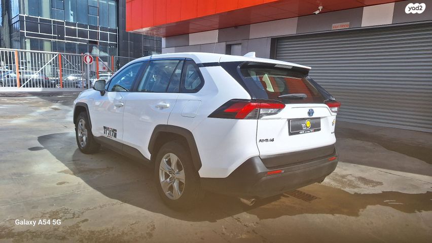 טויוטה RAV4