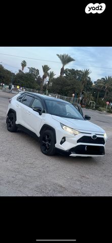 מודעת רכב טויוטה RAV4