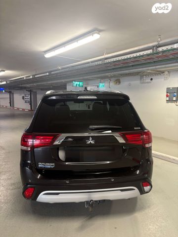 מיצובישי אאוטלנדר