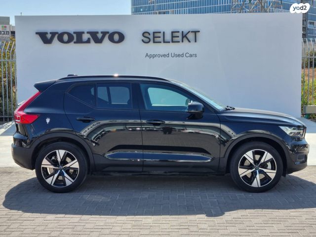 מודעת רכב וולוו XC40 2