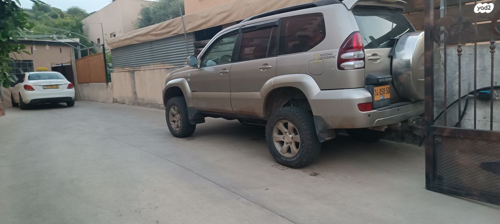 מודעת רכב טויוטה לנד קרוזר