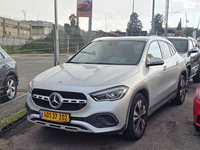 מודעת רכב מרצדס-בנץ GLA