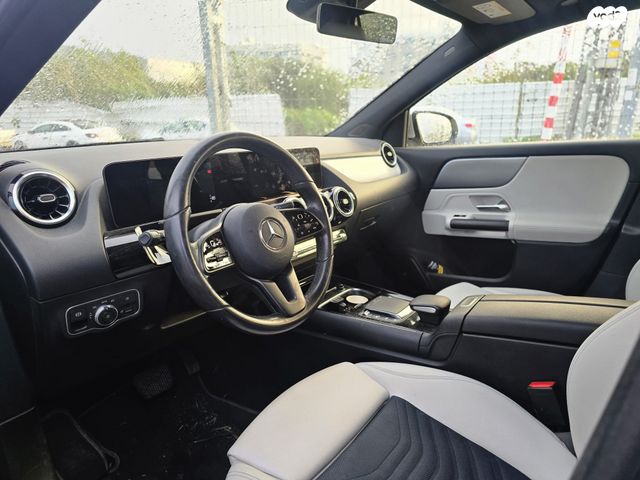 מרצדס-בנץ GLA