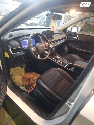 מיצובישי אאוטלנדר