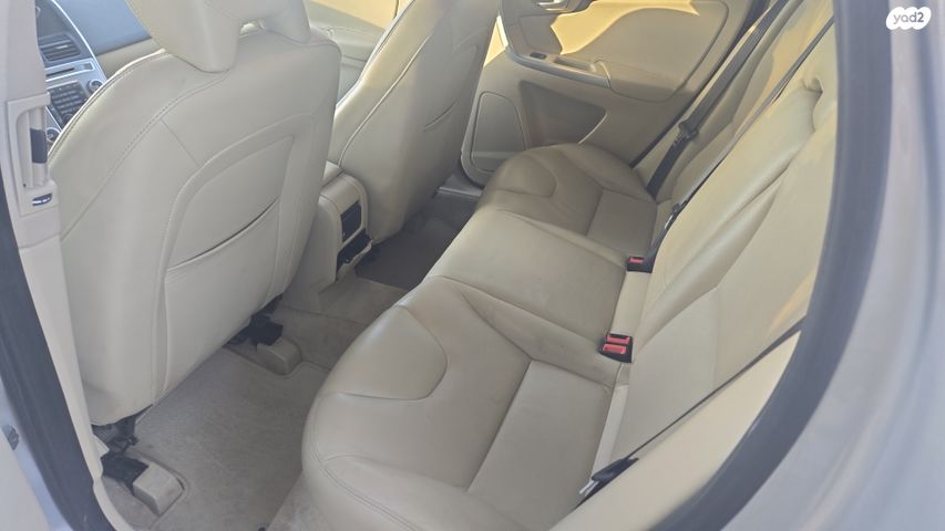 וולוו XC60